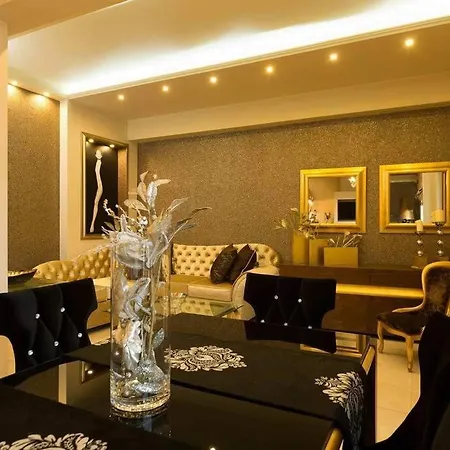 בית נופש Eleanna's Luxury העיירה רתימנו