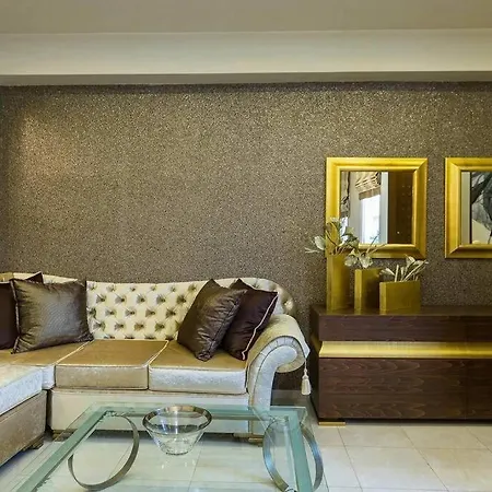 Eleanna's Luxury העיירה רתימנו