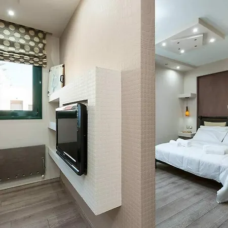 Eleanna's Luxury בית נופש